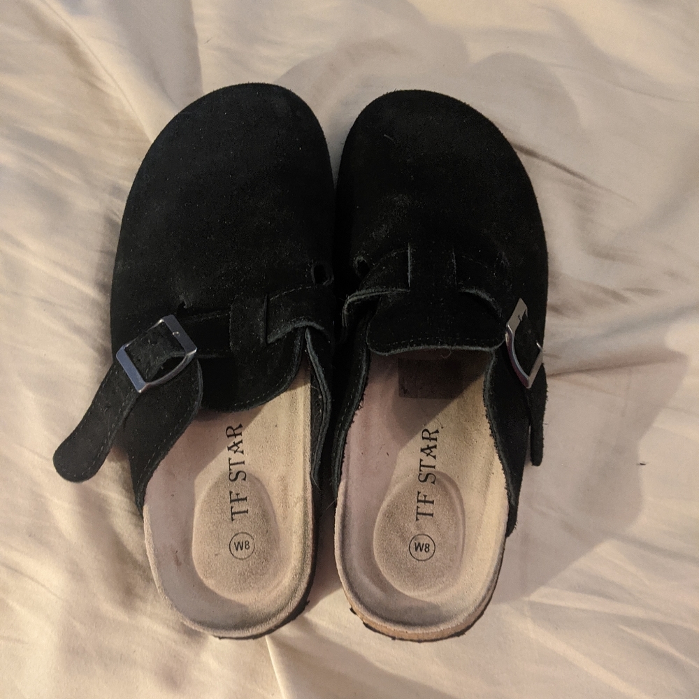 Clogs